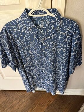 Fabletics Blue Button-Front Floral Line Print Shirt